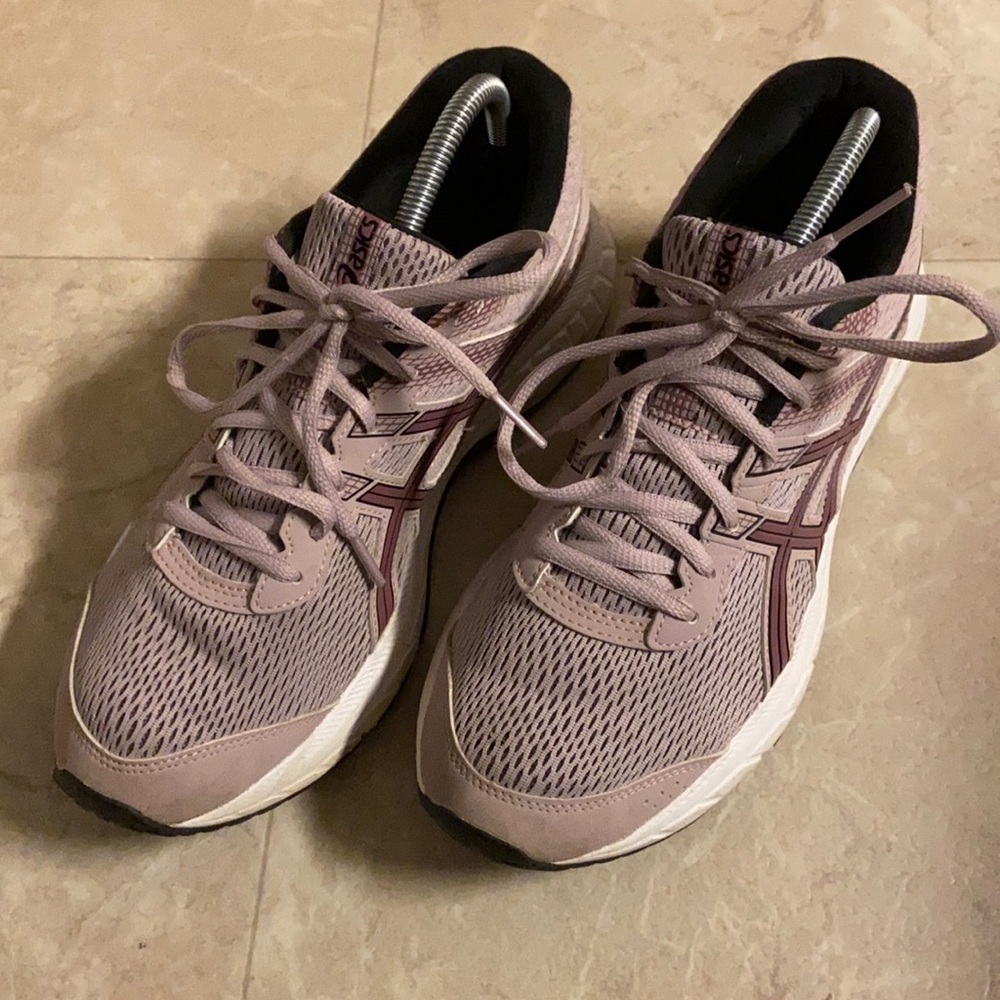 Asics Gel Contend 6 Running Sneaker Shoes! Size 10!
